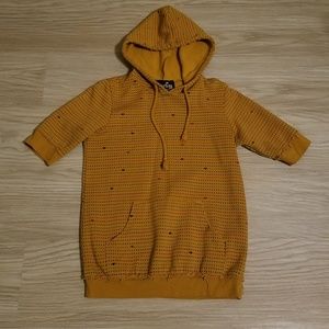 Short sleeve hoodie